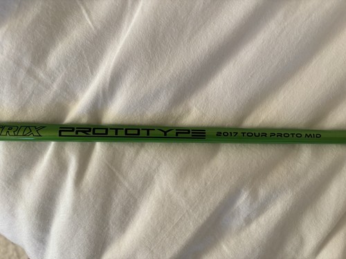 Taylormade Tour Issue M5 Driver W/ Rare 2017 Matrix Prototype Mid Shaft - Picture 7 of 7