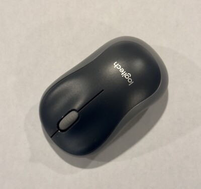 Logitech Logi Wireless Mouse M185 910-005558 Very Good
