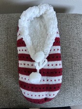 NWT Women  s Sherpa Slippers - Cozy Shop Size L/XL 8-11 