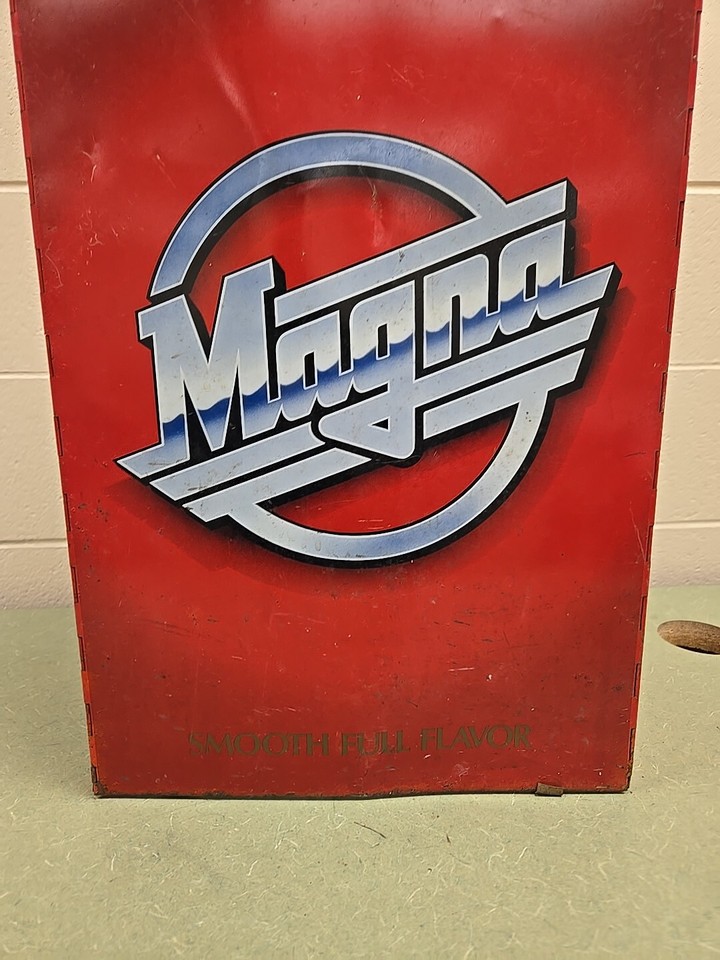 MAGNA CIGARETTES RJ Reynolds DISPLAY Garage ManCave Promo Ashtray Trash