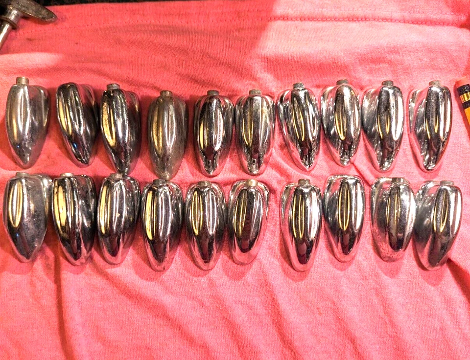 Gretsch/Slingerland 2 英寸凸耳,带弹簧、安装螺钉和上螺母。 20 .  漂亮 — 第 3/4 张图片