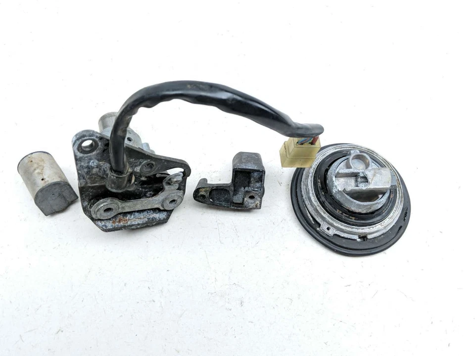 04-08 Juego de bloqueo interruptor de encendido tapa cerraduras sin llave Honda VTX1800R VTX 1800 Foto 3 de 4