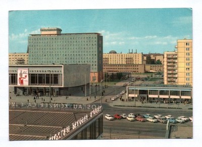 Foto Ak Berlin 1969 Karl Marx Allee mit Hotel Berolina und Kino International