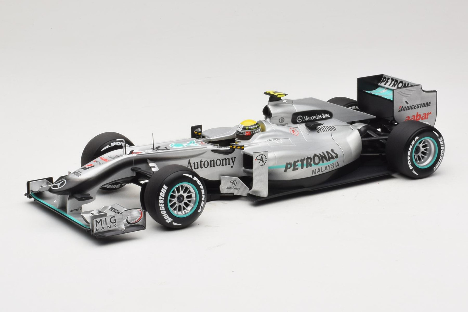 110100004 Mercedes MGP W01 n4 N. Rosberg 2010 Minichamps 1/18