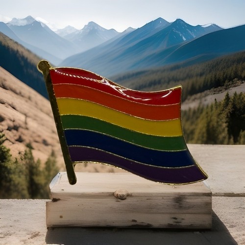 PRIDE RAINBOW FLAG LAPEL PIN NEW - Picture 1 of 1