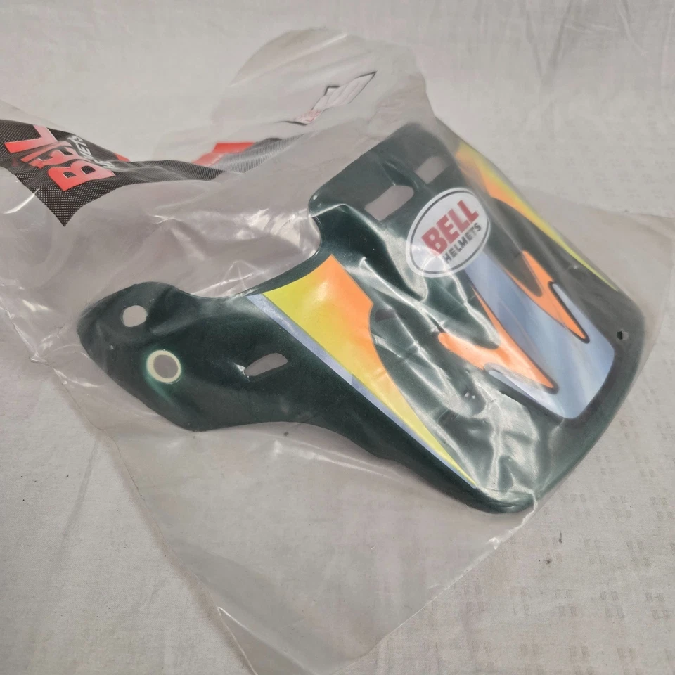 Visera gráfica Bell Moto 6 verde metálico *ANTIGUO STOCK NUEVO* Foto 2 de 4