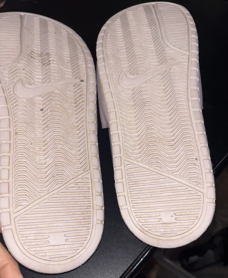 Sandalias sin cordones para mujer Nike Benassi rosa plata talla 9 Foto 4 de 4