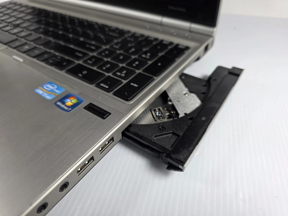 HP EliteBook 8560p 15.6" Laptop Intel i7-2620M 2.40 GHz 16GB RAM 120GB SSD  - Image 4 of 4