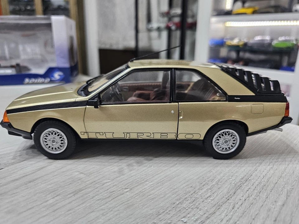Renault Fuego Turbo 1980 Oro 1:18 Solido - Immagine 2 di 4