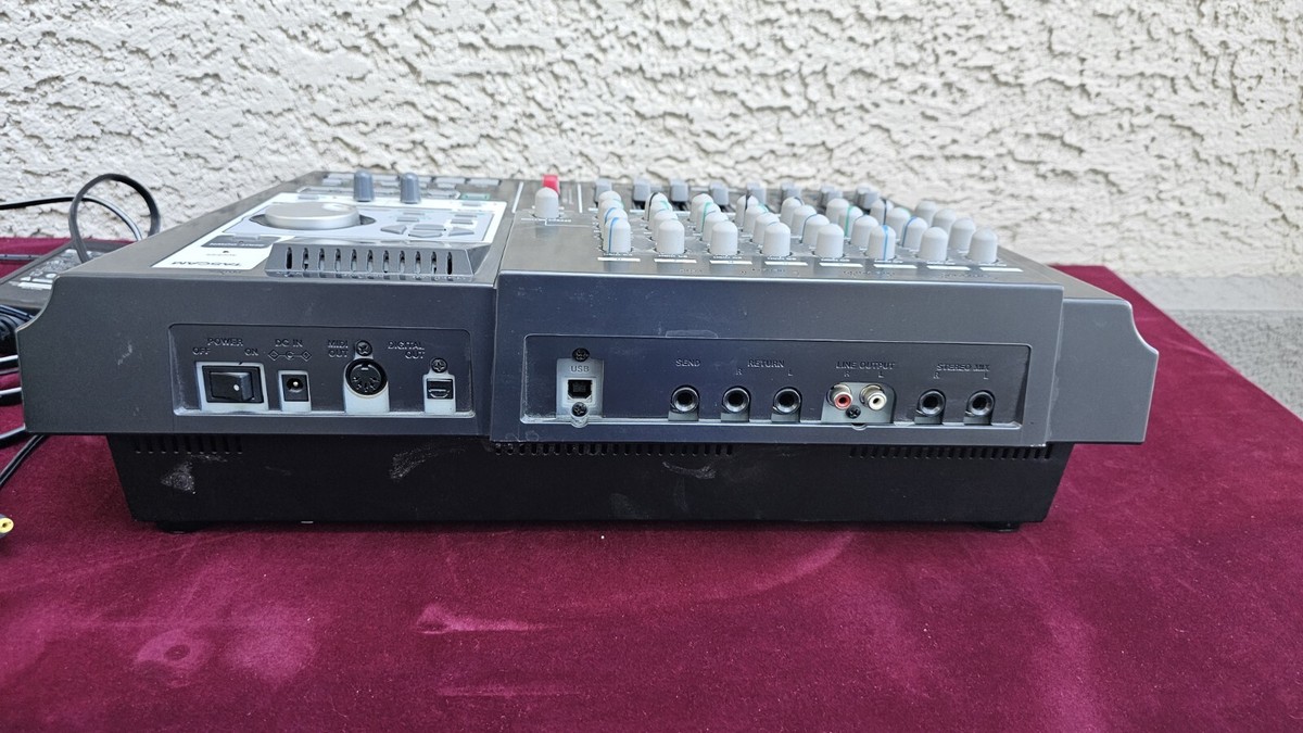 TASCAM Portastudio DP-01FX Digital Multi Track Recorder, EXC