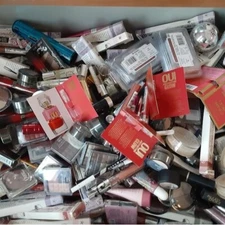 Wholesale Brand Name Assortment 30 pieces Juicy Couture Revlon Arden Random