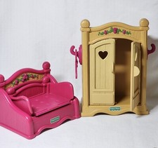 Fisher Price Briarberry Bear 1998 Bedroom Armoire Foldout Sofa Bed