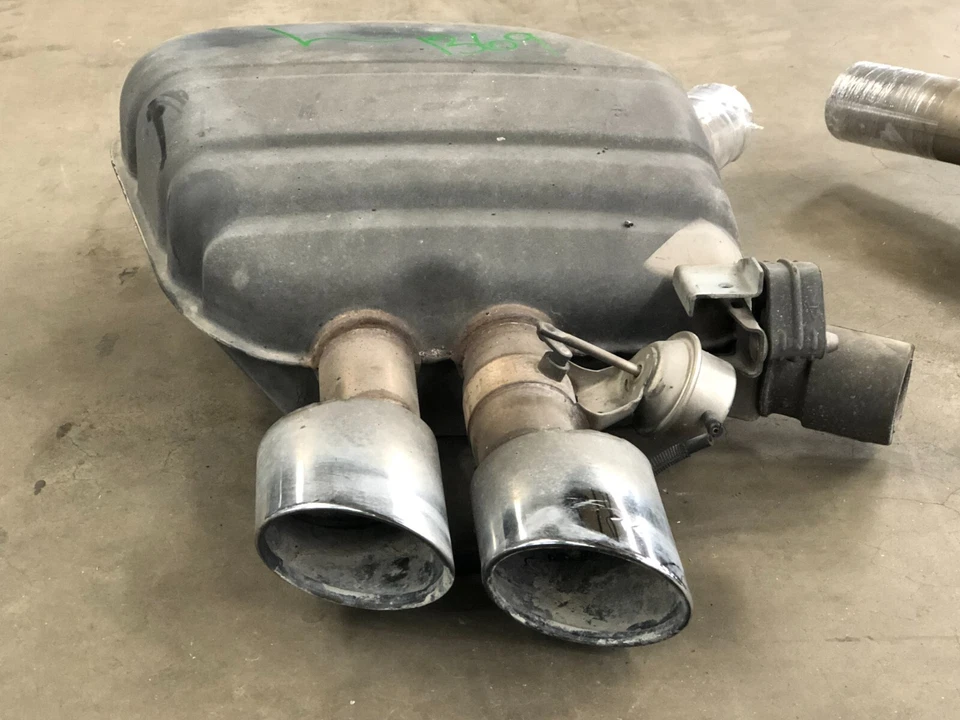 Conjunto de silenciador 13 14 15 BMW Alpina B7 F01 F02 esquerda e direita 4.4L 1369 fabricante de equipamento original - Imagem 2 de 4