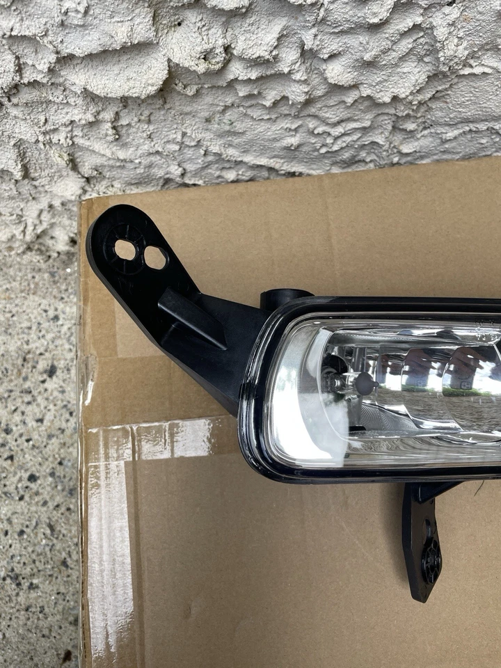 18-20 福特 Expedition 左雾灯总成-CAPA 认证 TYC 19-6282-00-9 — 第 2/4 张图片