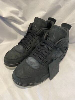 Air Jordan 4 Retro KAWS Mens 10.5 Black 930155 001 New with Damaged Box