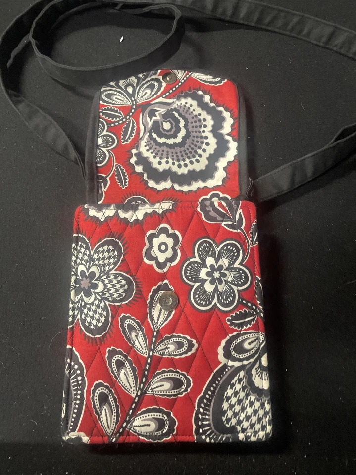 Bolsa tiracolo Bella Taylor vermelha preta floral paisley alça ajustável - Imagem 4 de 4