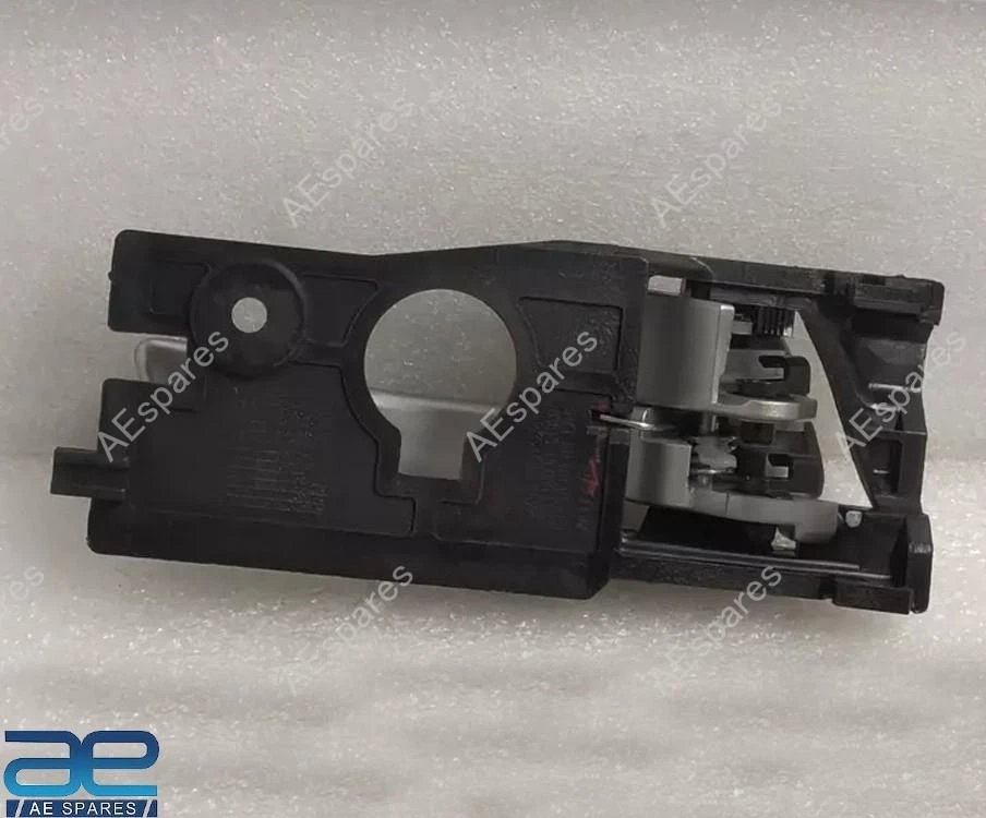 Interior Rear Door Handle LH For Hyundai Accent Verna 2011-2014 Solaris 2010-14 view 2