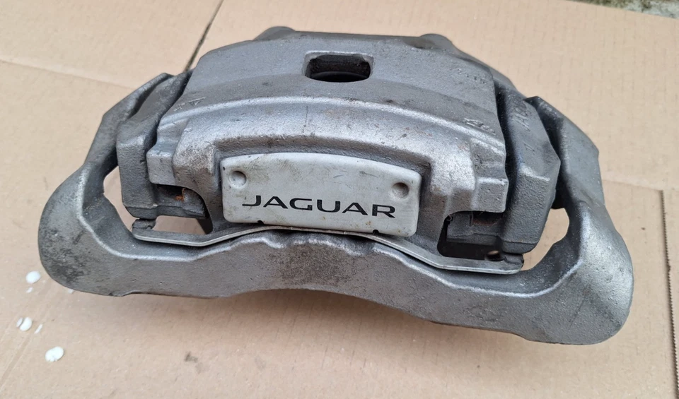 Jaguar F type X152 14-19 3.0 Front Brakes Caliper Calipers Left & Right - Image 2 of 4