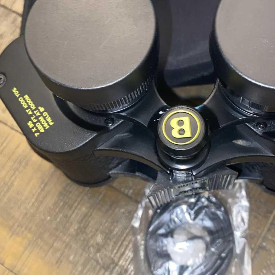 Binoculares Bushnell Insta Focus 7x35 420 pies 1000 yardas óptica recubierta con estuche Foto 3 de 4