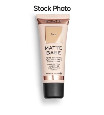 NEW Makeup Revolution | F8.5 Matte Base | Pore Blurring Full Coverage Foundation