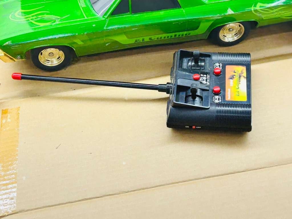 RadioShack 60-4296 1969 El Camino Lowrider RC Car Box Remote READ