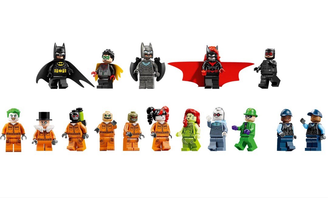 LEGO Batman Arkham Asylum (76300) Exclusive Brand New Sealed DC