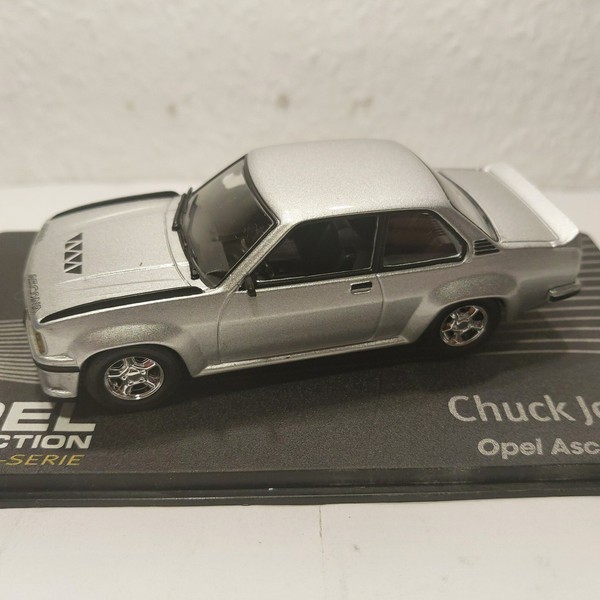 Opel Ascona B 400 Chuck Jordan Silber 1:43 Altaya IXO Altaya Designer 1965-image
