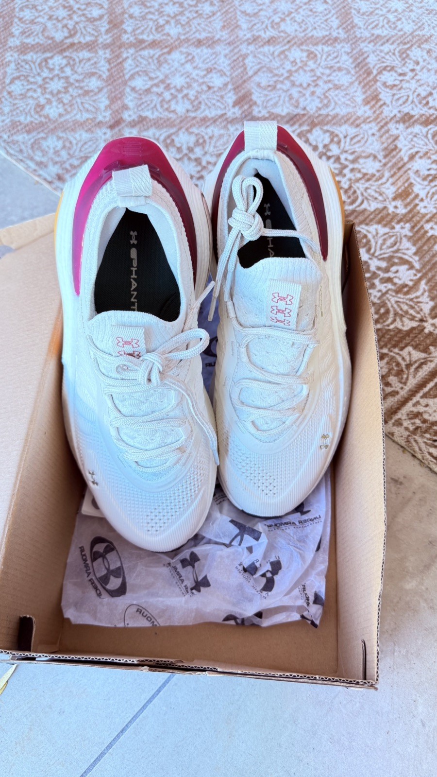 Under Armour UA HOVR Phantom 4 ARMOR U - Women’s Size 8.5 US - White/Red image 10