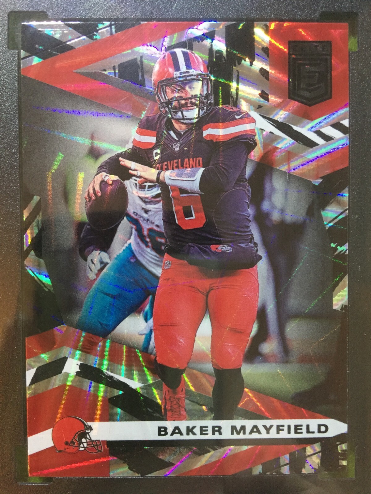 BAKER MAYFIELD RAZZLE DAZZLE PRIZM CARD GRADED SGC 9.5 BROWNS 2020 Elite  SSP