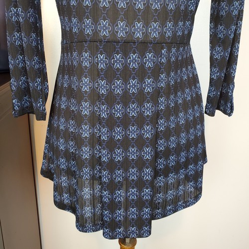 Dana Buchman Black Blue High Low Pullover V-Neck Top Size S - Picture 5 of 9