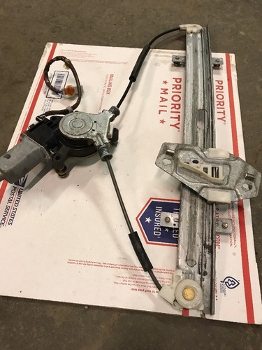 98-02 HONDA ACCORD WINDOW REGULATOR MOTOR RH PASSENGER FRONT OEM 99 00 01 4-DR - Picture 7 of 8