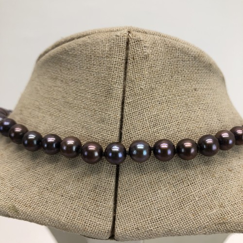 Peacock Pearls Necklace And Bracelet With 14k Hardware And Beads - Picture 6 of 12