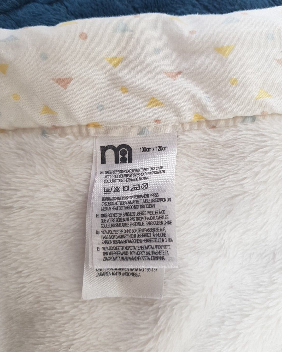 Mothercare J05 Coperta in Pile Lettino con Rifiniture Triangoli Macchie Orsacchiotti Toybox