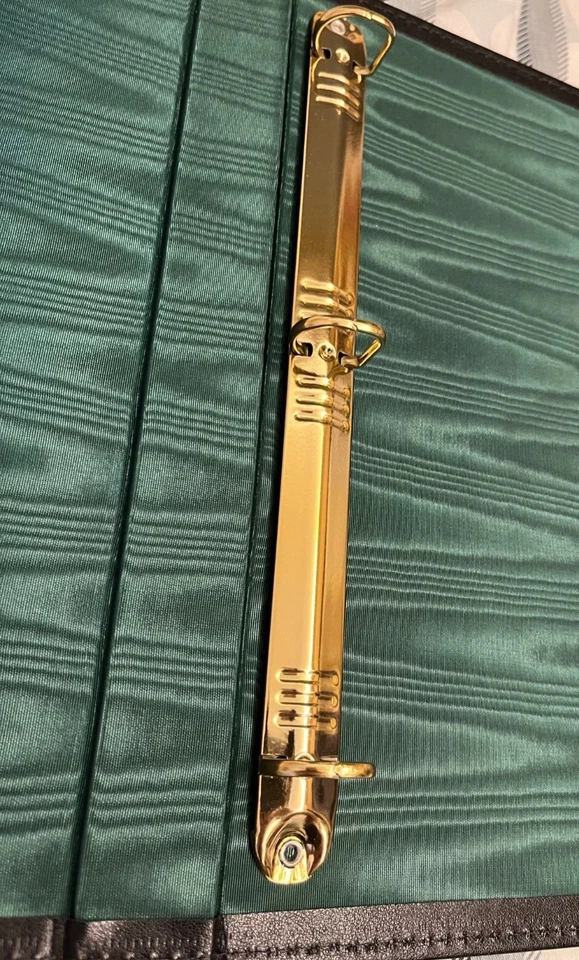 2006 Futera Grand Prix Unique F1 Card Binder - NEW!! MEGA RARE!! Limited Edition - image 4 of 4