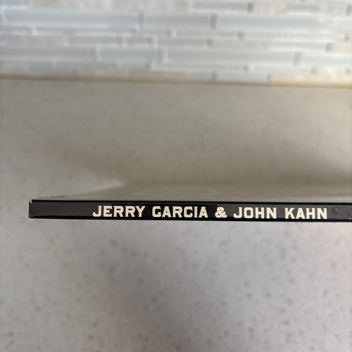 Jerry Garcia & John - Pure Jerry: Marin Veterans Memorial Auditorium, San Rafael - Picture 8 of 12