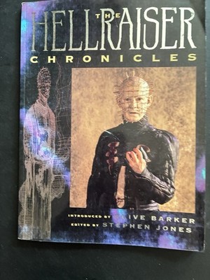Hellraiser Chronicles + Pinhead toy + 1 poseable Lament Configuration 