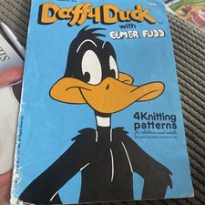 Gary Kennedy  : Daffy Duck Knitting Pattern :  dk Wool Jumpers 24- 40” 