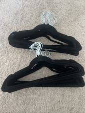 25 velvet hangers for clothes