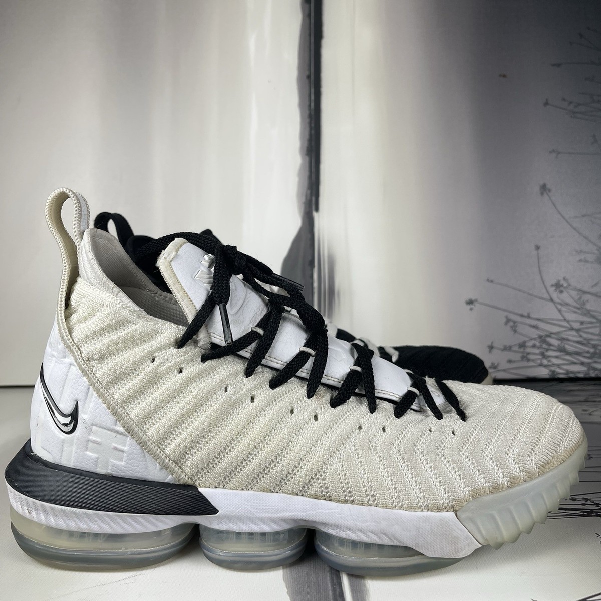 Nike LeBron 16 Equality Black White Shoes Men’s Size 9 Sneakers Nike Lebron 16 Mens 9 Equality White Black Basketball Shoes  main image 2