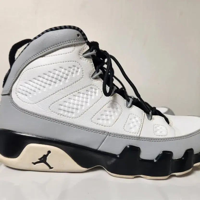 Jordan 9 Retro Barrons 265 Basketball Shoes thumbnail 2