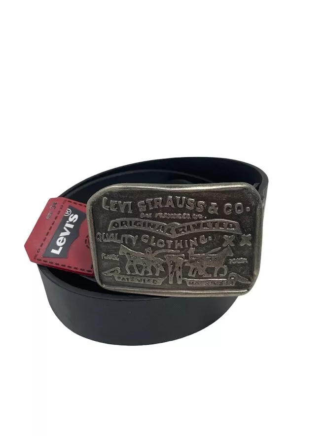 Buckle levis top