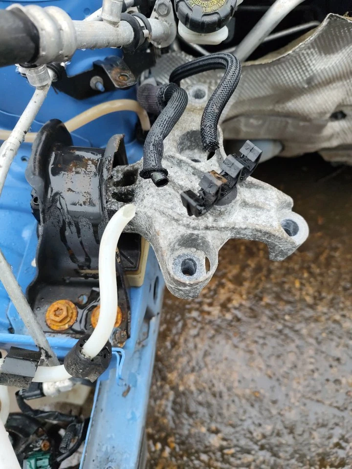 RENAULT CLIO DYNAMIQUE 2012-2021 1461 ENGINE MOUNT (DRIVER SIDE) - Image 3 of 4