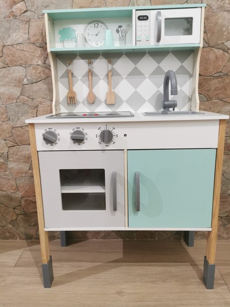 cocina juguete + accesorios.