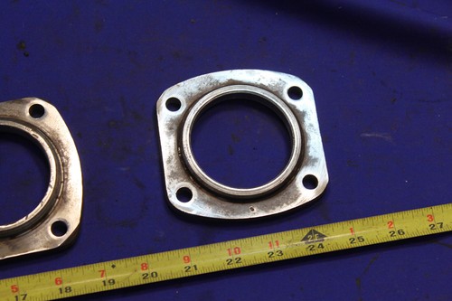 MG MGB 68-80 Rear Wheel Bearing Cap Assemblies - Picture 3 of 6