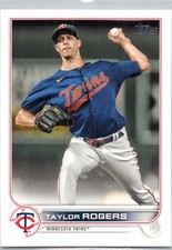 2022 Topps #32 Taylor Rogers