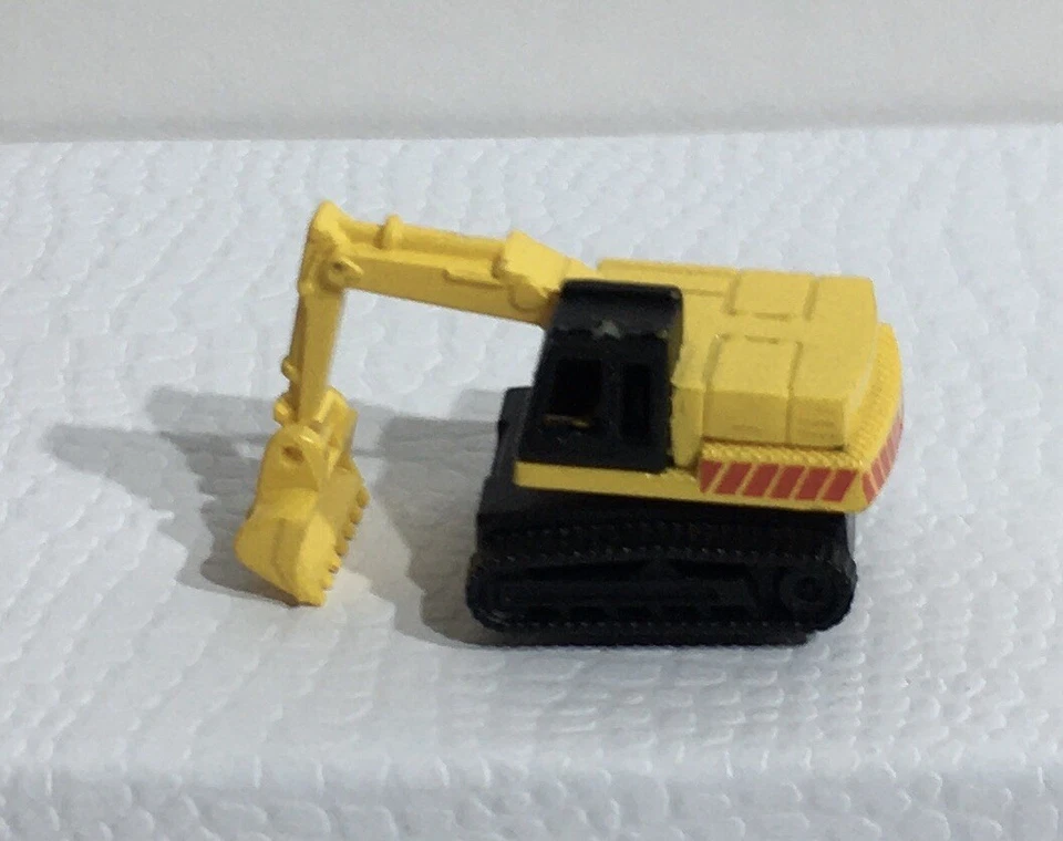 VTG 1988 #22 Construction Galoob Micro Machines COMPLETE SET - Image 2 of 4