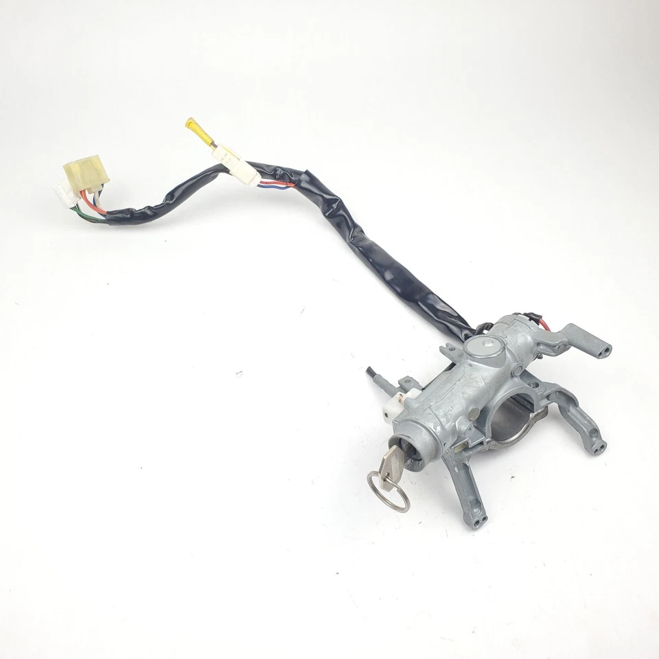 Conjunto de bloqueo de interruptor de encendido Geo Metro Suzuki Swift 1995-1997 A/T OEM con llave Foto 4 de 4