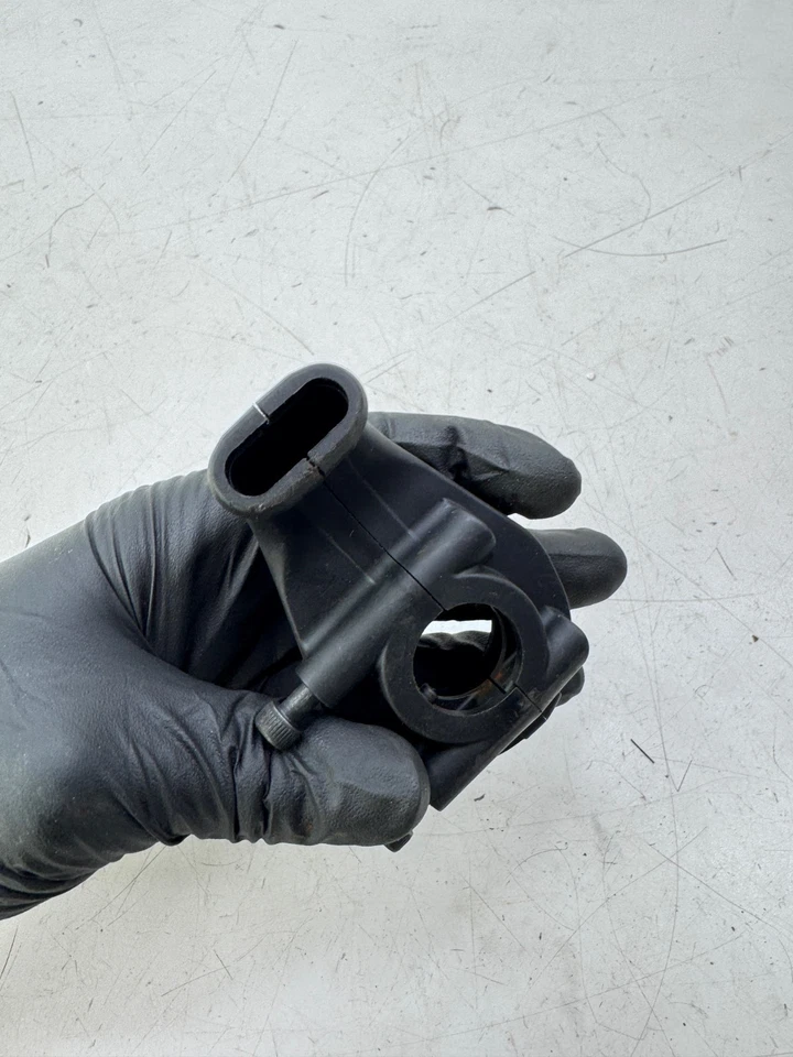 2000-2004 Suzuki DRZ400E Throttle Tube Housing OEM #193 - Image 4 of 4