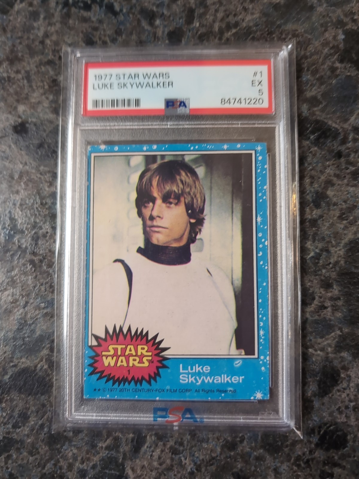 Luke Skywalker - 1977 Topps Star Wars #1 PSA 5