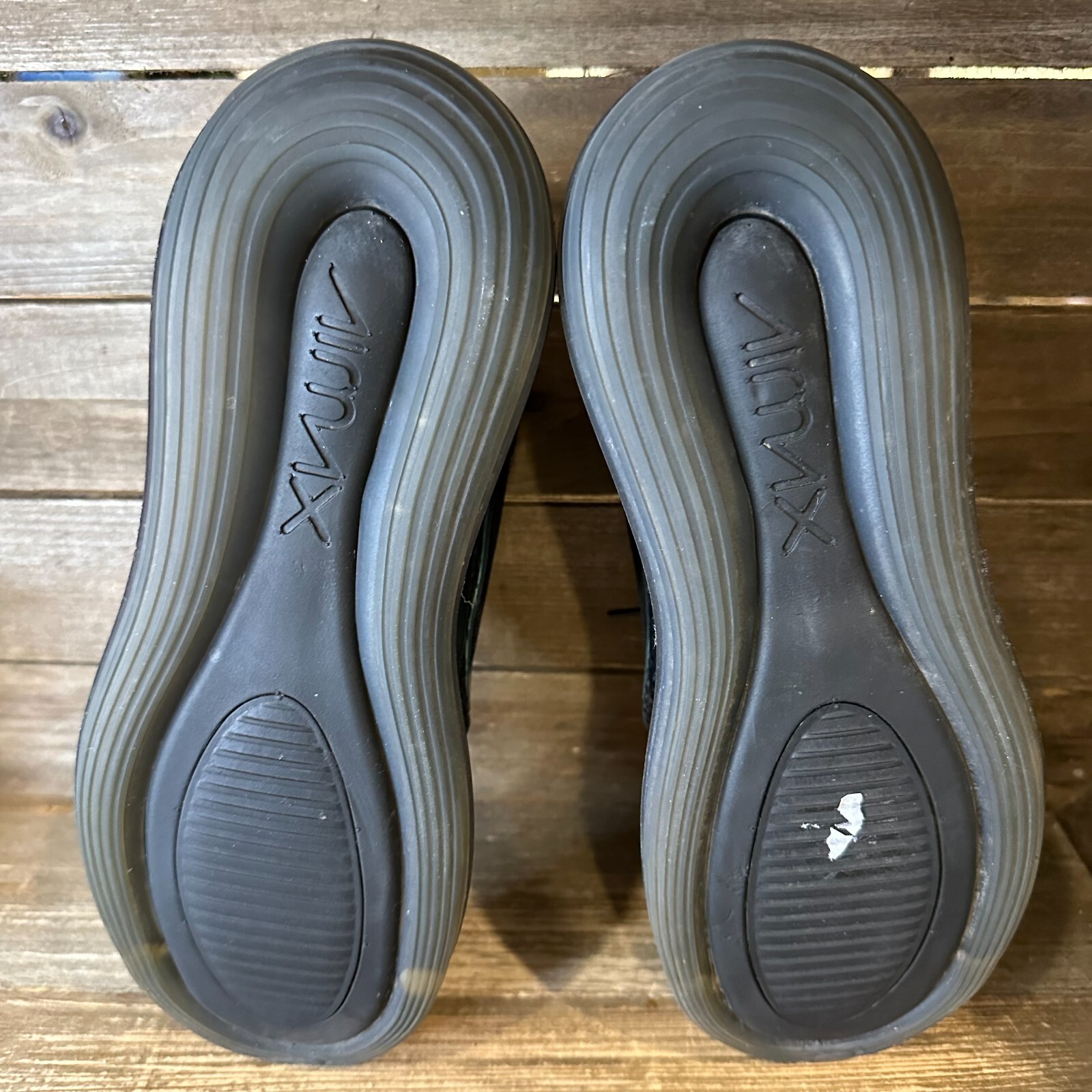 Womens Nike Air Max 720 GS Throwback Future Nightshade Athletic Sneakers Size 9 thumbnail 5